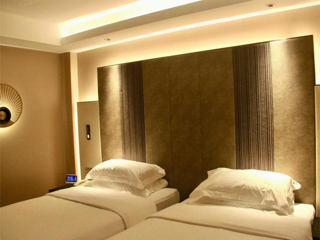 Jinjiang Metropolo Shanghai Minhang Exterior photo
