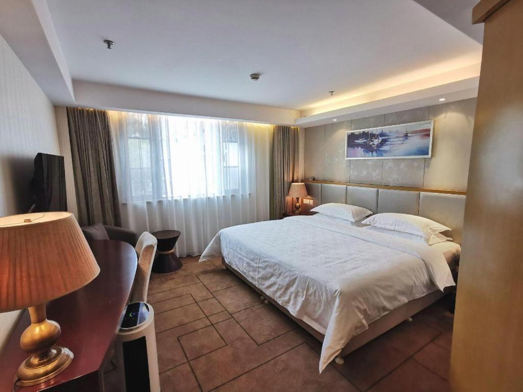 Jinjiang Metropolo Shanghai Minhang Exterior photo
