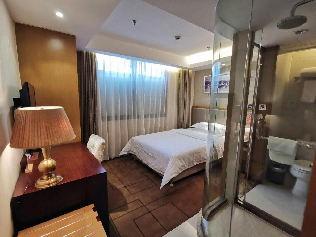 Jinjiang Metropolo Shanghai Minhang Exterior photo