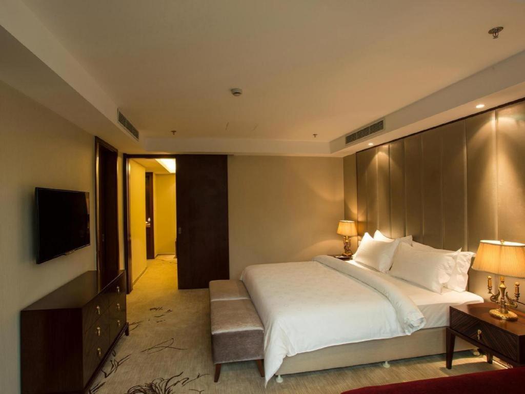 Jinjiang Metropolo Shanghai Minhang Exterior photo